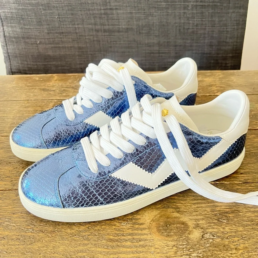 Stuart Weitzman Daryl snake Embossed sneakers